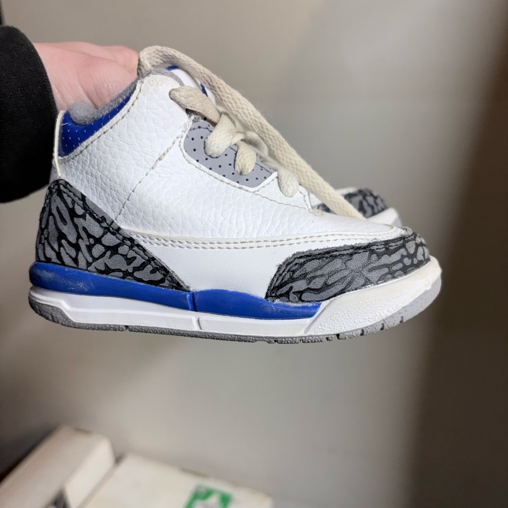 Toddler Air Jordan Retro 3 “Racer Blue” size 6c
